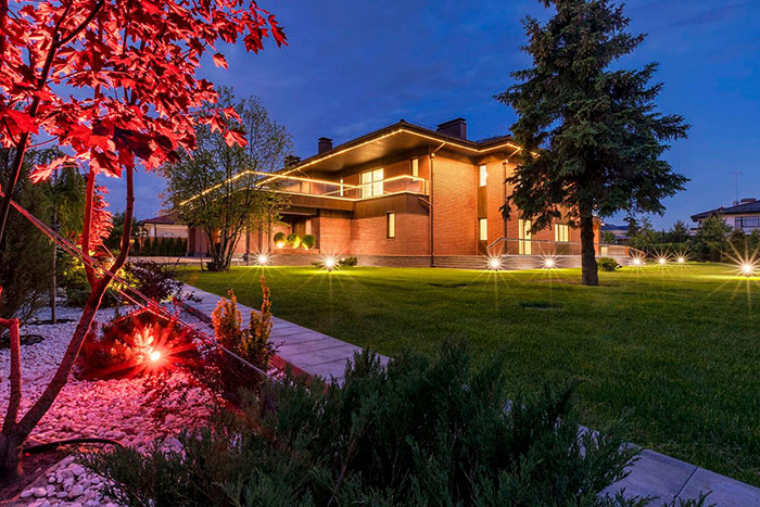 Дом по цене участка